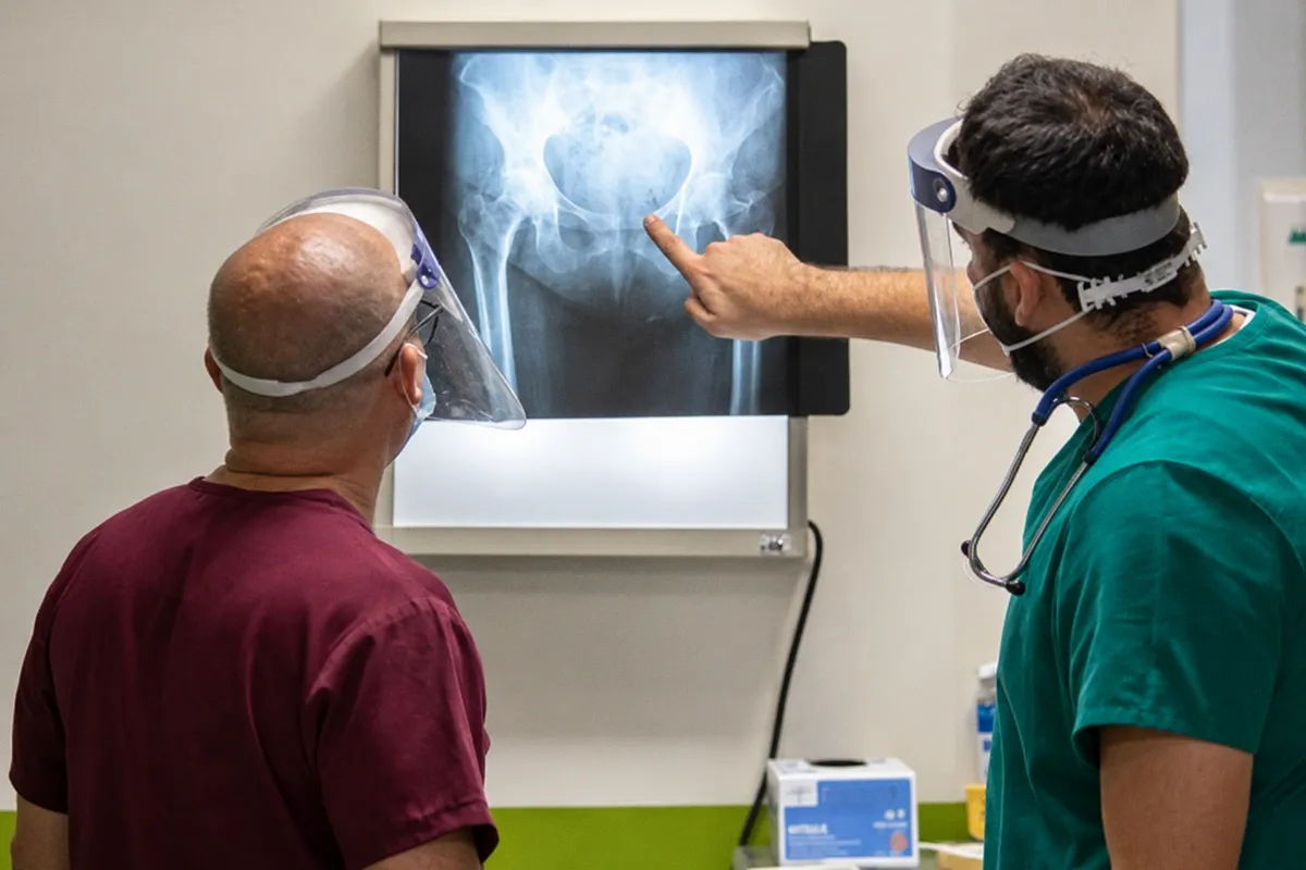 Nueva herramienta de fisioterapia con inteligencia artificial para la recuperación de fracturas de cadera